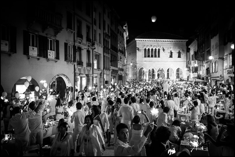 Di punto in bianco - Udine